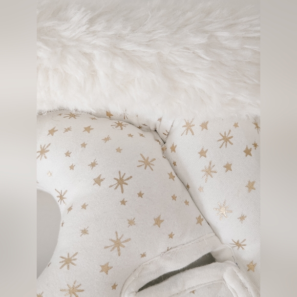 Pottery Barn Boppy Pillow, Brand New - Picture 2 of 9